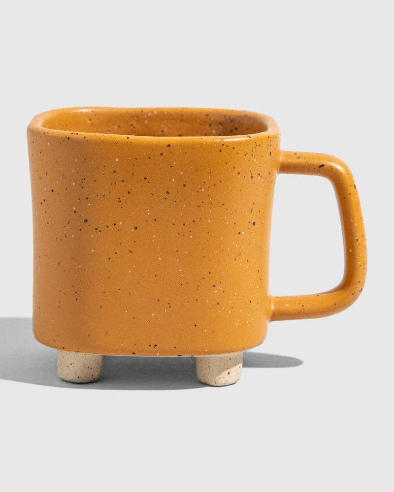 10 oz. Footsie Mug: Caramel